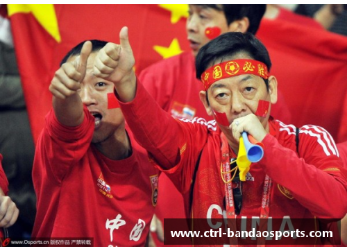 半岛体育国内足球赛场热闹非凡，球迷热情高涨！